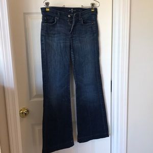 Women’s 7 Jeans (dojo style) in size 27